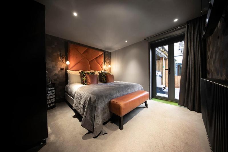 The Bells - Luxury Serviced Apartments Лідс Екстер'єр фото